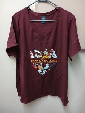Hanes V-Neck Tee "Life's Better With Dogs" Graphic - Maroon